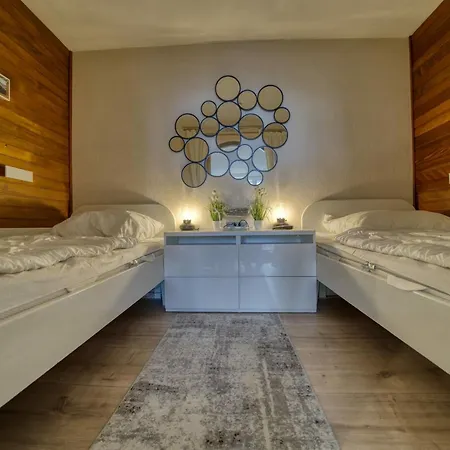 - Haus D, App 0d0902 Appartamento *